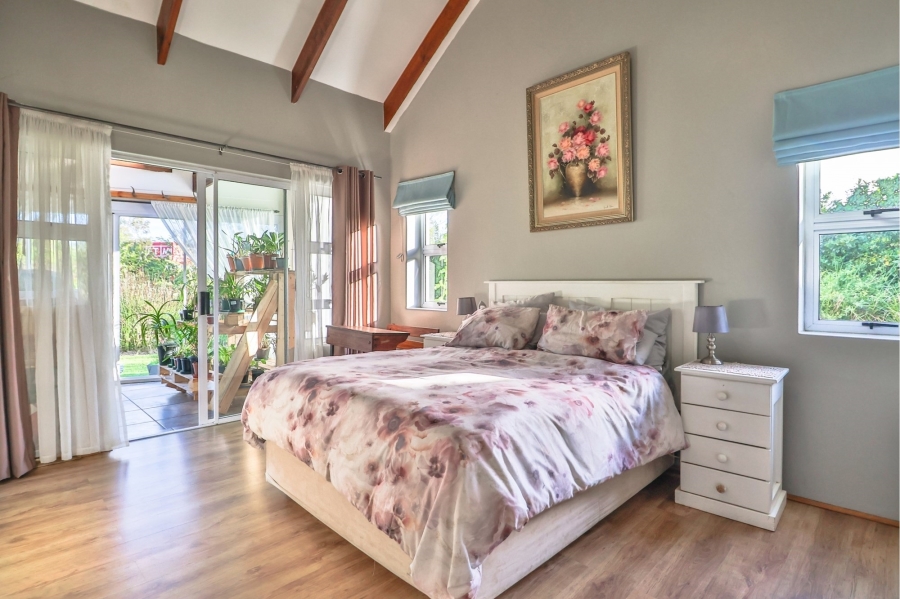 4 Bedroom Property for Sale in Kraaibosch Country Estate Western Cape